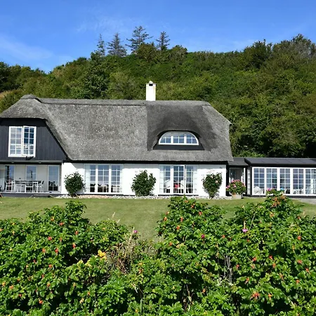 House First Row To A Great Casa vacanze